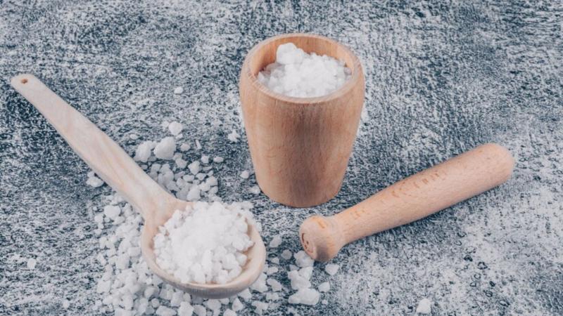 Onde comprar soda cáustica com segurança e praticidade